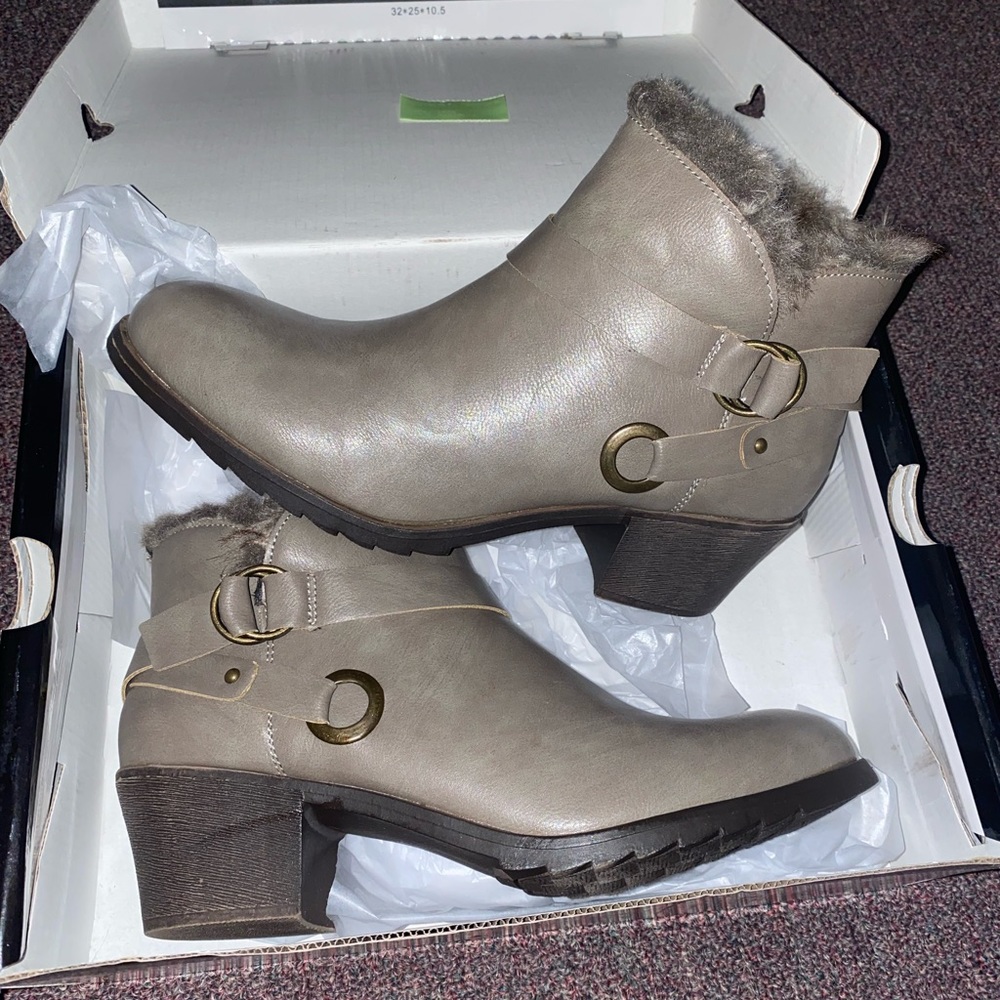 Fur booties